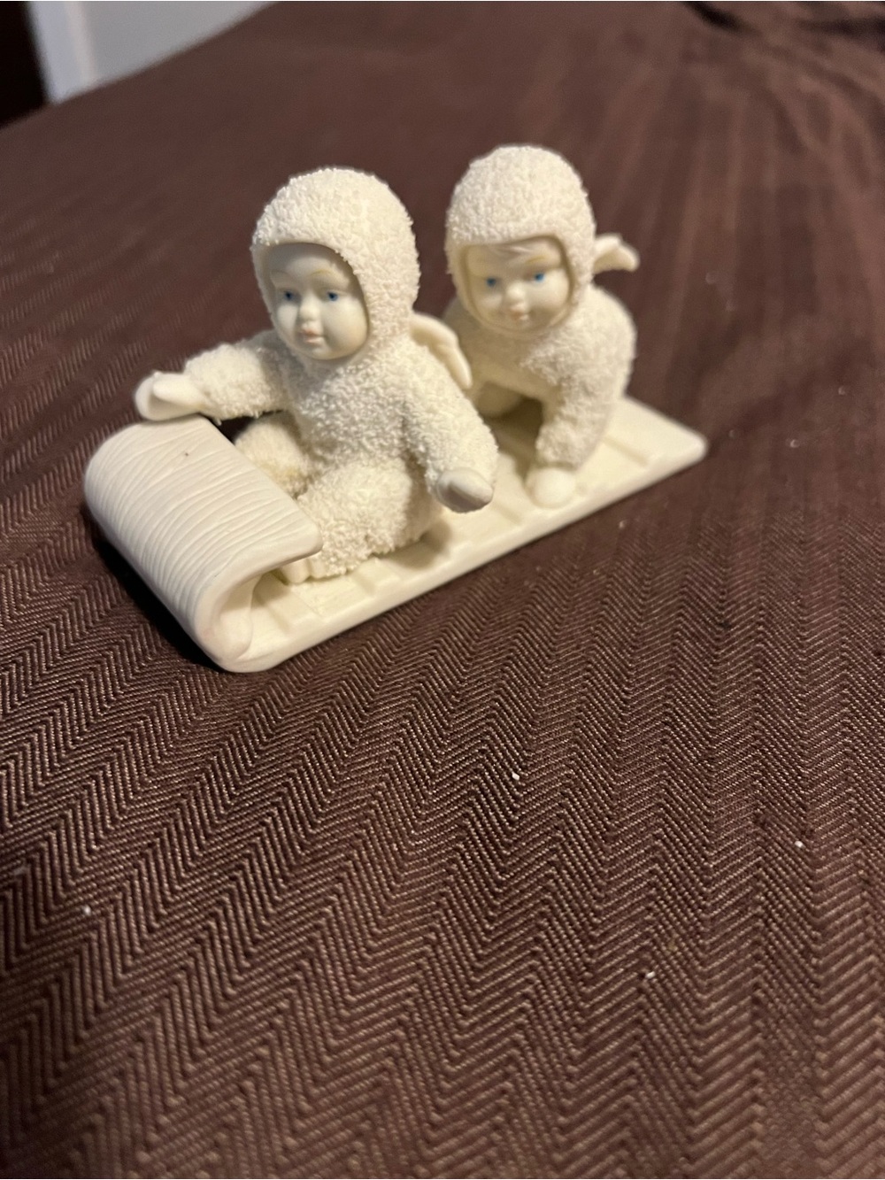 Vintage Dept 56 Snowbabies Winter Tales DOWN THE HILL WE GO! 79600 Sledding